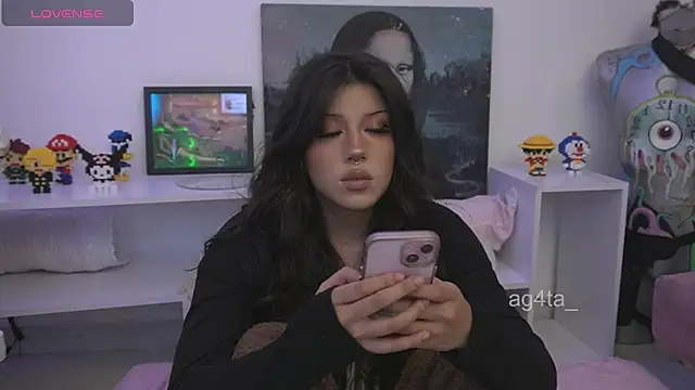 Snapshot of Ag4ta_ chatting on November 2025 02:54:01 AM Ag4ta online show from November 2025 02:54:01 AM