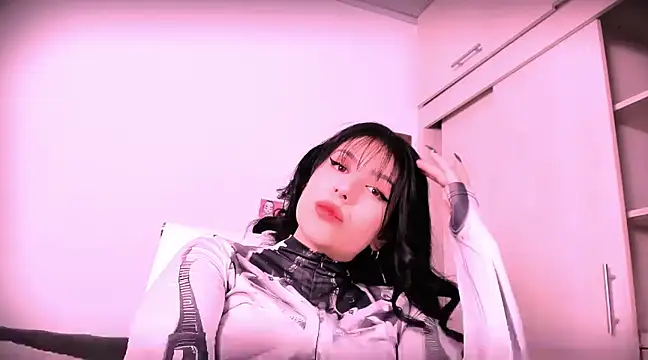 Snapshot of Sam_smitth chatting on January 2025 11:06:01 AM Sam smitth online show from January 2025 11:06:01 AM