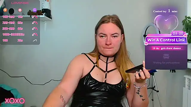 Snapshot of ElenaMaeer chatting on July 2026 06:16:02 AM ElenaMaeer online show from July 2026 06:16:02 AM