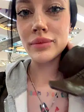 Melissa crazy online show from November 2025 03:45:02 PM