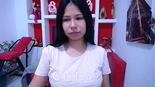 Letty Plugxo online show from October 2025 12:39:02 PM