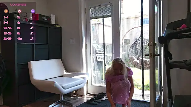 BaditaLuna online show from September 2025 03:34:02 PM