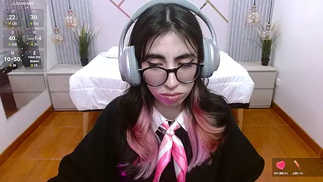 LenaRoses online show from September 2025 09:17:02 PM