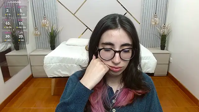 LenaRoses online show from September 2025 07:25:02 PM