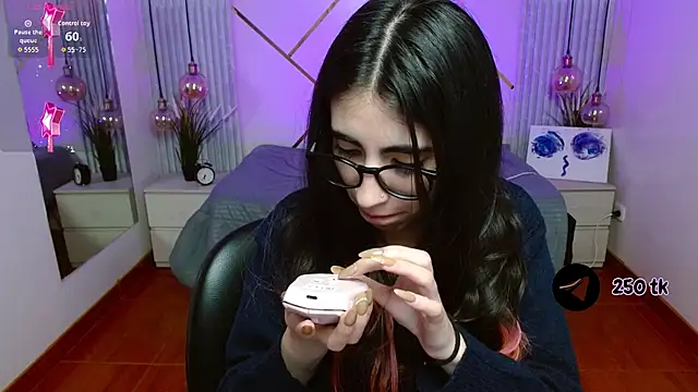 LenaRoses online show from April 2026 08:26:01 PM