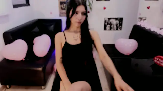 Snapshot of alice_greco chatting on February 2026 11:27:02 AM alice greco online show from February 2026 11:27:02 AM