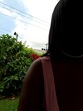 Snapshot of HanaThompson chatting on October 2025 06:09:01 PM HanaThompson online show from October 2025 06:09:01 PM