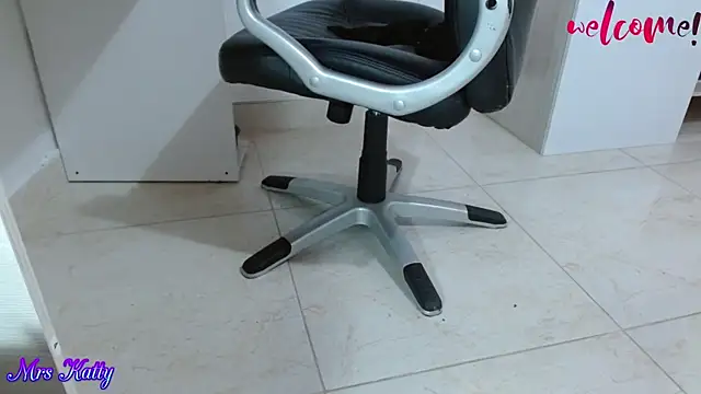 mrskatty online show from March 2025 06:50:02 PM