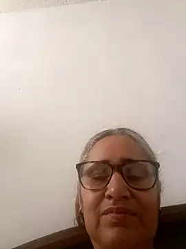 Snapshot of _candi chatting on January 2026 02:33:01 PM candi online show from January 2026 02:33:01 PM