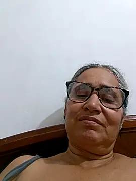 Snapshot of _candi chatting on February 2026 01:40:02 AM candi online show from February 2026 01:40:02 AM