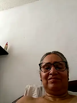 Snapshot of _candi chatting on March 2026 01:57:02 PM candi online show from March 2026 01:57:02 PM