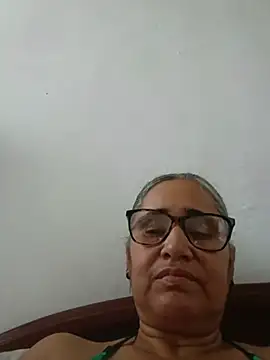 Snapshot of _candi chatting on June 2026 12:38:02 PM candi online show from June 2026 12:38:02 PM