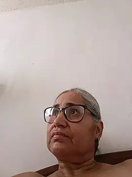 Snapshot of _candi chatting on July 2026 12:32:02 PM candi online show from July 2026 12:32:02 PM