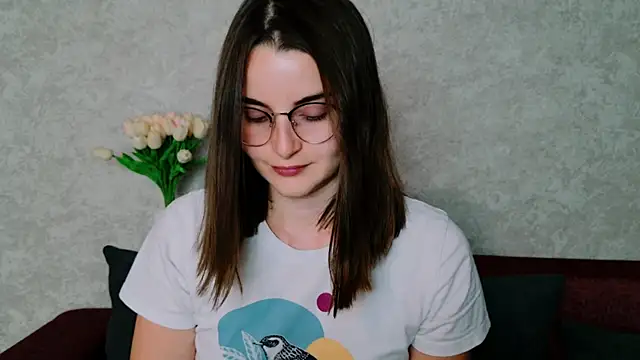 Miss Arwen online show from September 2025 03:02:01 PM