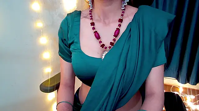 Snapshot of sassysonia chatting on February 2026 06:37:02 PM sassysonia online show from February 2026 06:37:02 PM