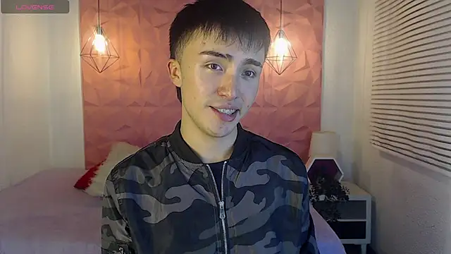 santi-fabulous online show from March 2025 03:13:02 AM