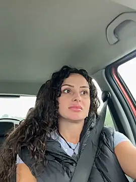 dolcevita002 online show from June 2026 05:42:01 AM
