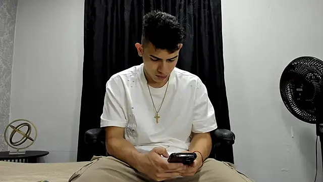 andrew rose  online show from January 2025 02:21:02 PM