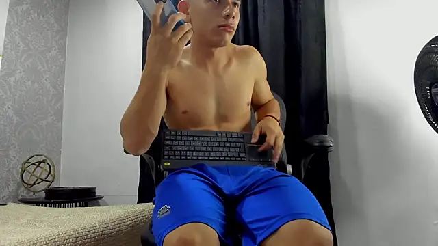 andrew rose  online show from March 2025 12:45:01 PM