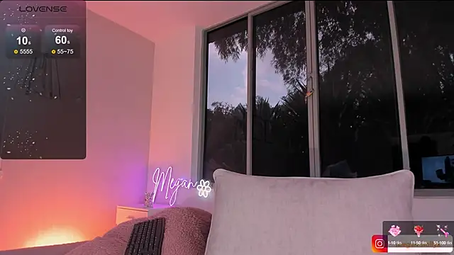 Megan-holly online show from February 2025 08:03:02 PM