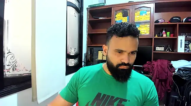 Drako Argentii online show from February 2025 07:42:01 PM