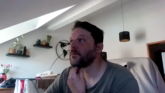 Snapshot of BennyLommy chatting on May 2026 09:58:01 AM BennyLommy online show from May 2026 09:58:01 AM