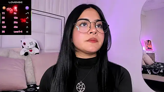 atena hill online show from March 2025 08:05:02 PM