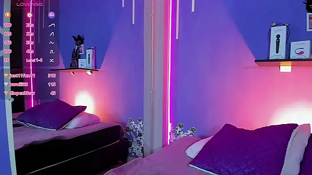 Snapshot of Alexa_Espinoza chatting on January 2025 01:22:01 PM Alexa Espinoza online show from January 2025 01:22:01 PM