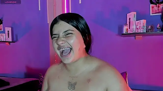 Snapshot of Alexa_Espinoza chatting on February 2025 05:42:01 PM Alexa Espinoza online show from February 2025 05:42:01 PM