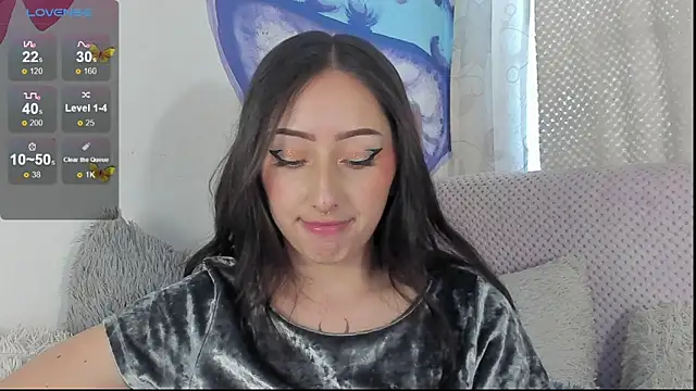 v1cky  online show from December 2024 09:38:02 PM