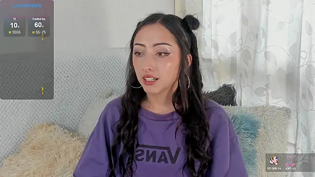 v1cky  online show from March 2025 09:27:02 PM