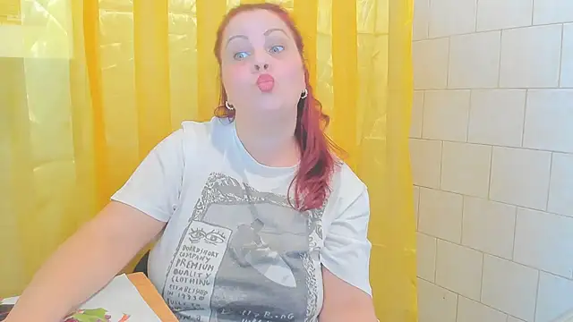 Snapshot of Adelamilfsex chatting on January 2025 07:50:01 PM Adelamilfsex online show from January 2025 07:50:01 PM