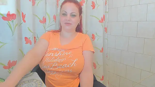 Snapshot of Adelamilfsex chatting on February 2025 09:32:01 PM Adelamilfsex online show from February 2025 09:32:01 PM