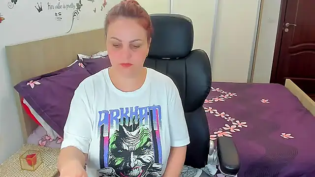 Adelamilfsex online show from February 2026 07:56:01 PM