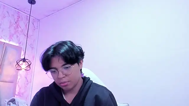 Emmapark  online show from March 2025 02:21:02 PM