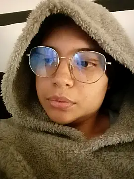 Emmapark  online show from December 2025 11:39:02 AM