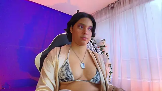 Snapshot of Emmapark_ chatting on February 2026 06:37:02 PM Emmapark online show from February 2026 06:37:02 PM