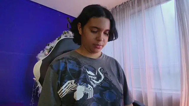 Snapshot of Emmapark_ chatting on February 2026 06:28:01 PM Emmapark online show from February 2026 06:28:01 PM