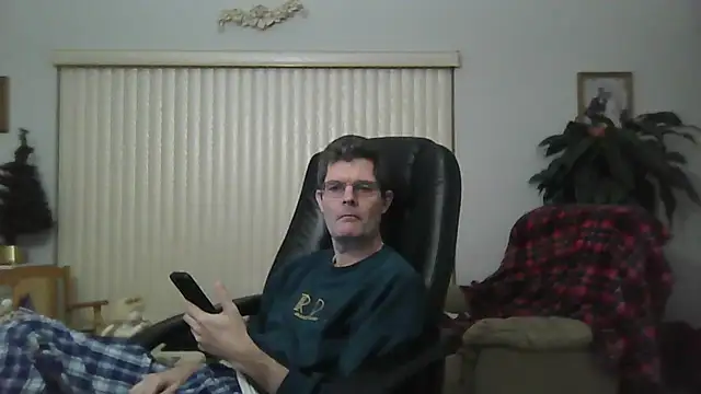 Copfiremen4566 online show from December 2024 05:48:01 AM