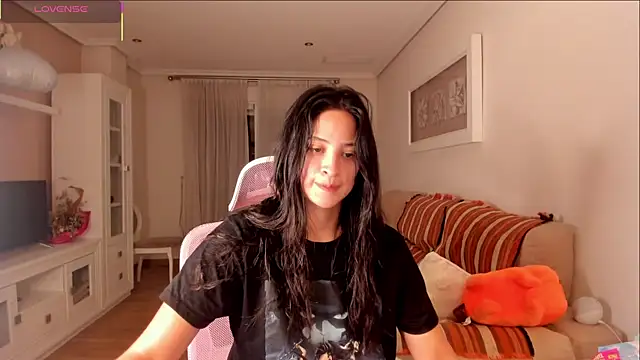 bella apont online show from September 2025 11:10:02 PM