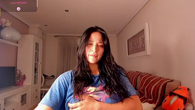 bella apont online show from November 2025 11:07:02 PM