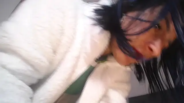 Yinn Silver online show from March 2025 04:43:01 AM