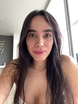 Snapshot of Irish_Collins chatting on February 2025 02:21:01 PM Irish Collins online show from February 2025 02:21:01 PM