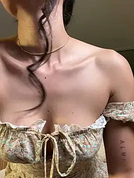 Snapshot of Irish_Collins chatting on February 2025 01:00:01 AM Irish Collins online show from February 2025 01:00:01 AM