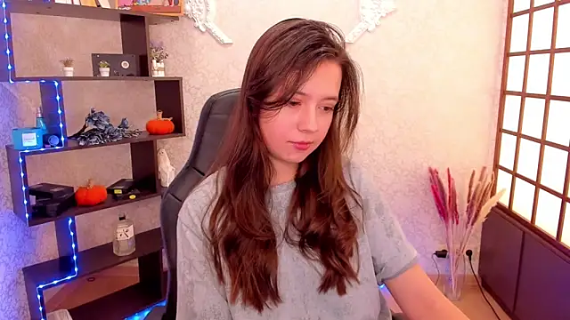 Snapshot of Lina_Brownie chatting on December 2024 05:15:02 AM Lina Brownie online show from December 2024 05:15:02 AM