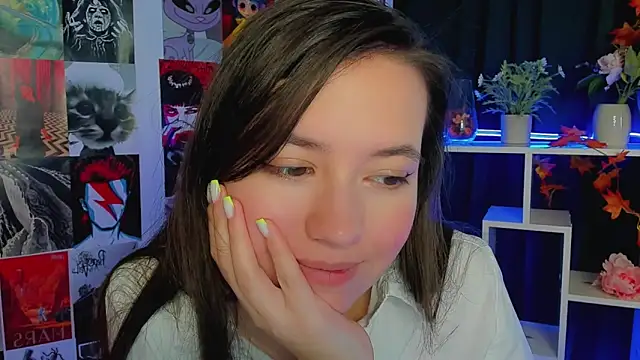 Snapshot of Lina_Brownie chatting on December 2024 05:16:02 AM Lina Brownie online show from December 2024 05:16:02 AM