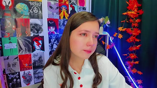 Snapshot of Lina_Brownie chatting on December 2024 02:42:02 AM Lina Brownie online show from December 2024 02:42:02 AM