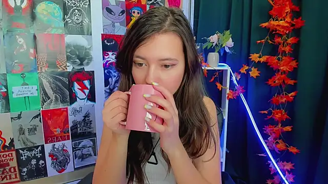 Snapshot of Lina_Brownie chatting on December 2024 05:40:02 AM Lina Brownie online show from December 2024 05:40:02 AM