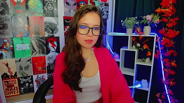 Snapshot of Lina_Brownie chatting on December 2024 05:04:02 AM Lina Brownie online show from December 2024 05:04:02 AM