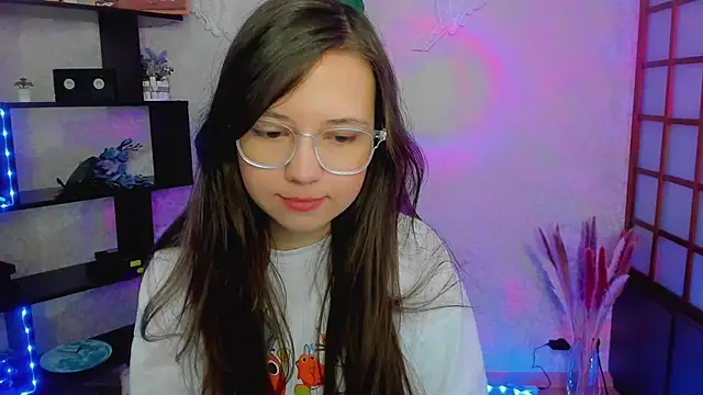 Snapshot of Lina_Brownie chatting on January 2025 02:03:02 AM Lina Brownie online show from January 2025 02:03:02 AM